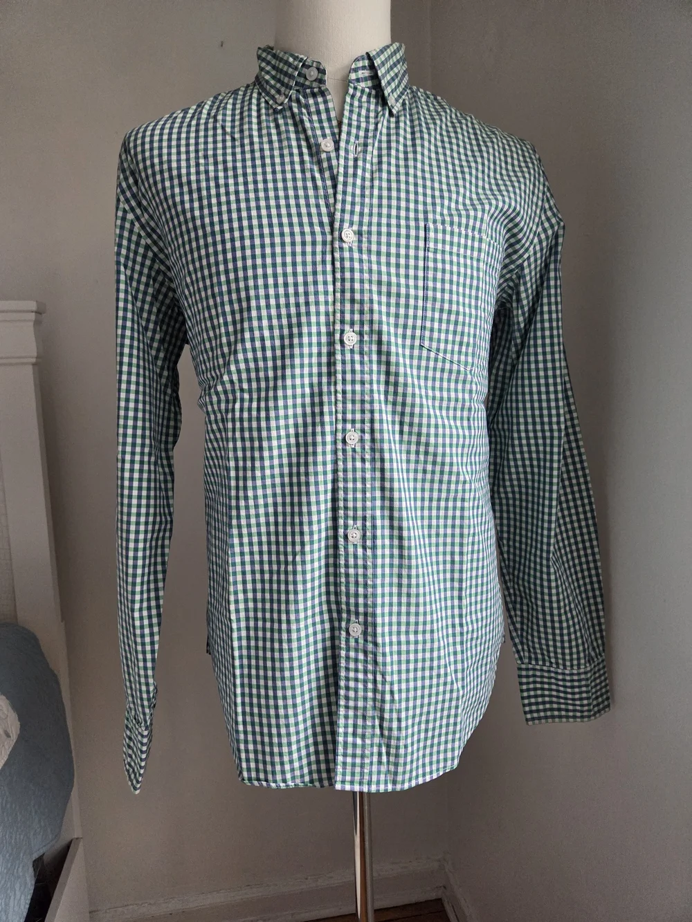 J. Crew Men's Blue and Green Gingham Button-Down Shirt